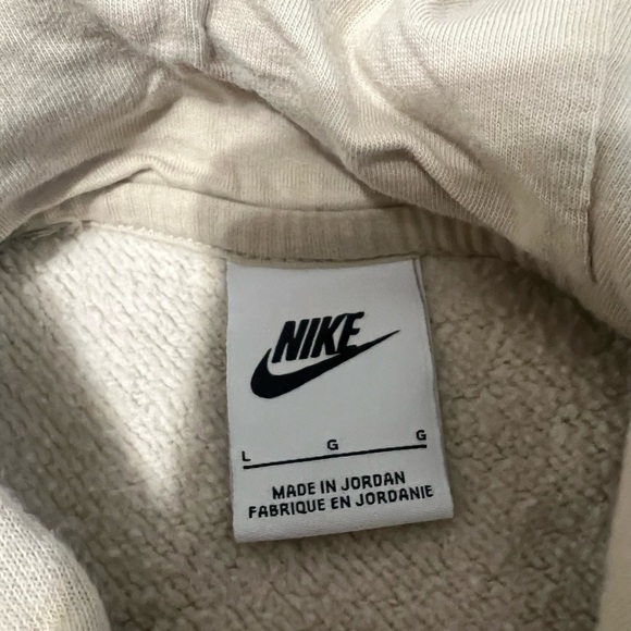 Nike Men's Tan Hoodie - Picture 9 of 9